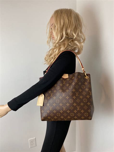 louis vuitton totally pm original price|louis vuitton neverfull vs graceful.